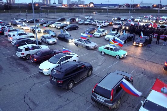 Акция в поддержку российских военных "Своих не бросаем" в Краснодаре