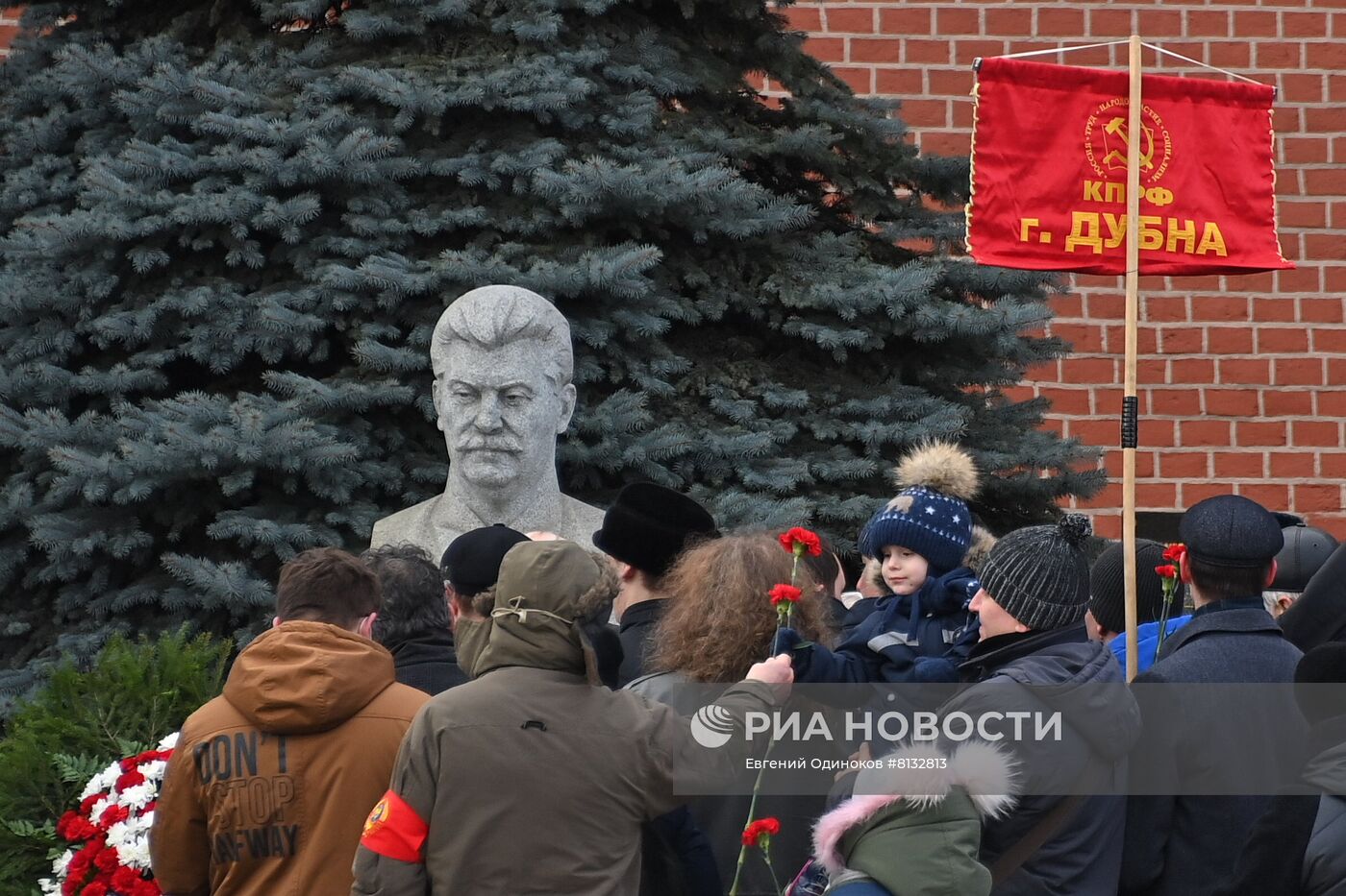 Возложения цветов в связи с годовщиной со дня смерти И.В. Сталина