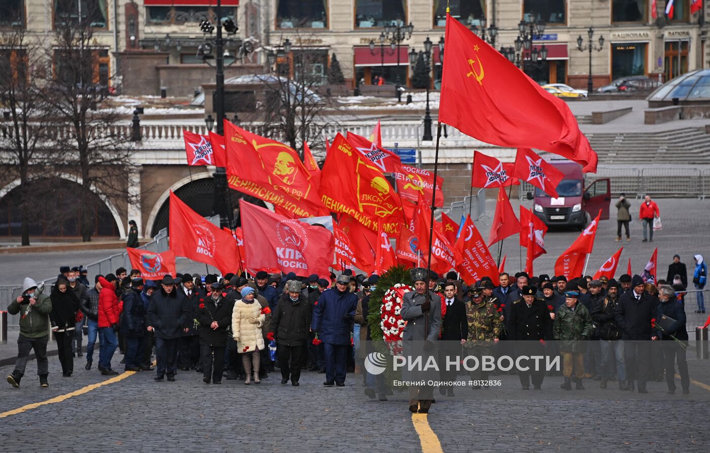 Возложения цветов в связи с годовщиной со дня смерти И.В. Сталина