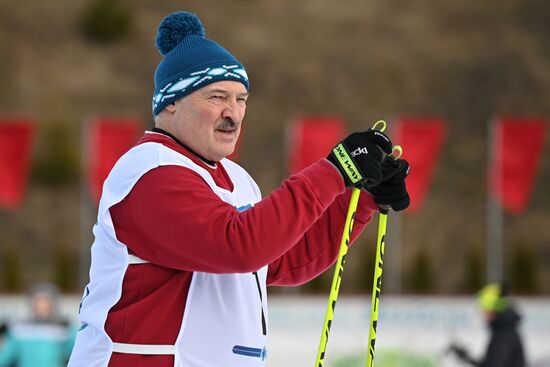 Президент Белоруссии А. Лукашенко принял участие в "Минской лыжне-2022"