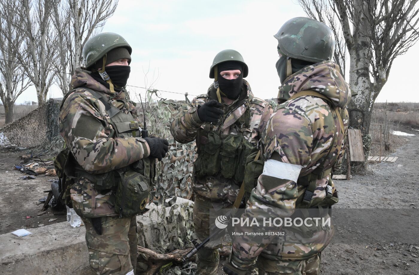 Военнослужащие ДНР под Мариуполем