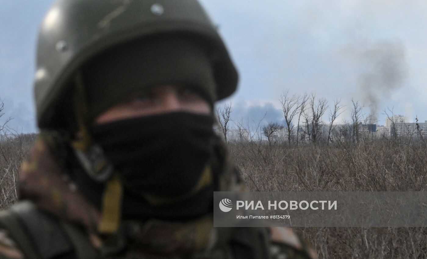 Военнослужащие ДНР под Мариуполем