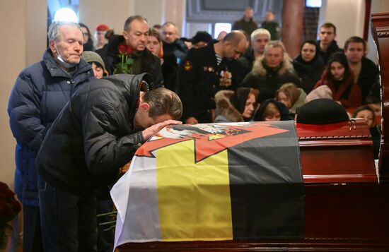 Прощание с командиром батальона "Спарта" В. Жогой в Донецке