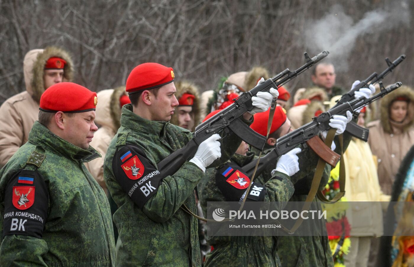 Прощание с командиром батальона "Спарта" В. Жогой в Донецке