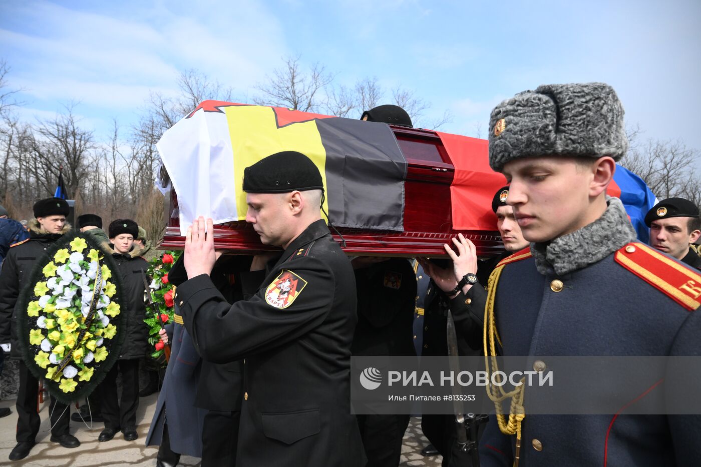 Прощание с командиром батальона "Спарта" В. Жогой в Донецке