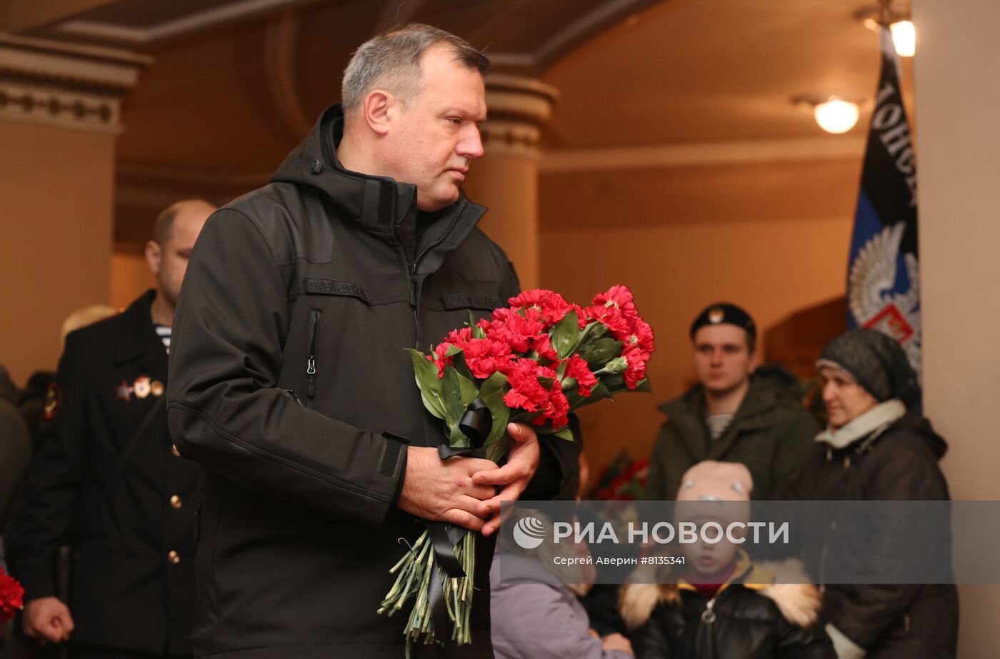 Прощание с командиром батальона "Спарта" В. Жогой в Донецке