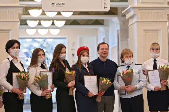 Международный женский день в России 