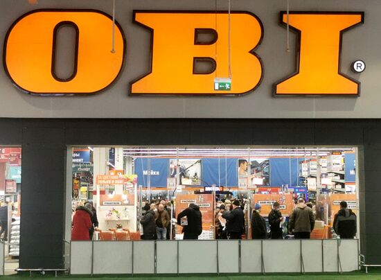 Сеть строительных магазинов OBI прекращает продажи в России 