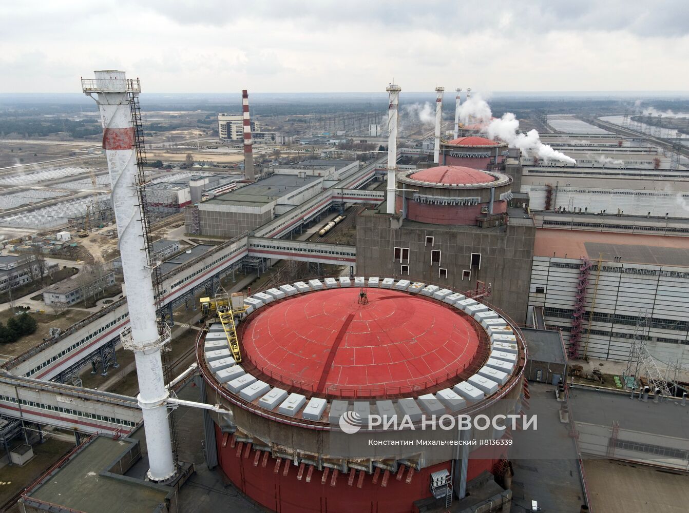 Запорожская АЭС находится под контролем российских военных