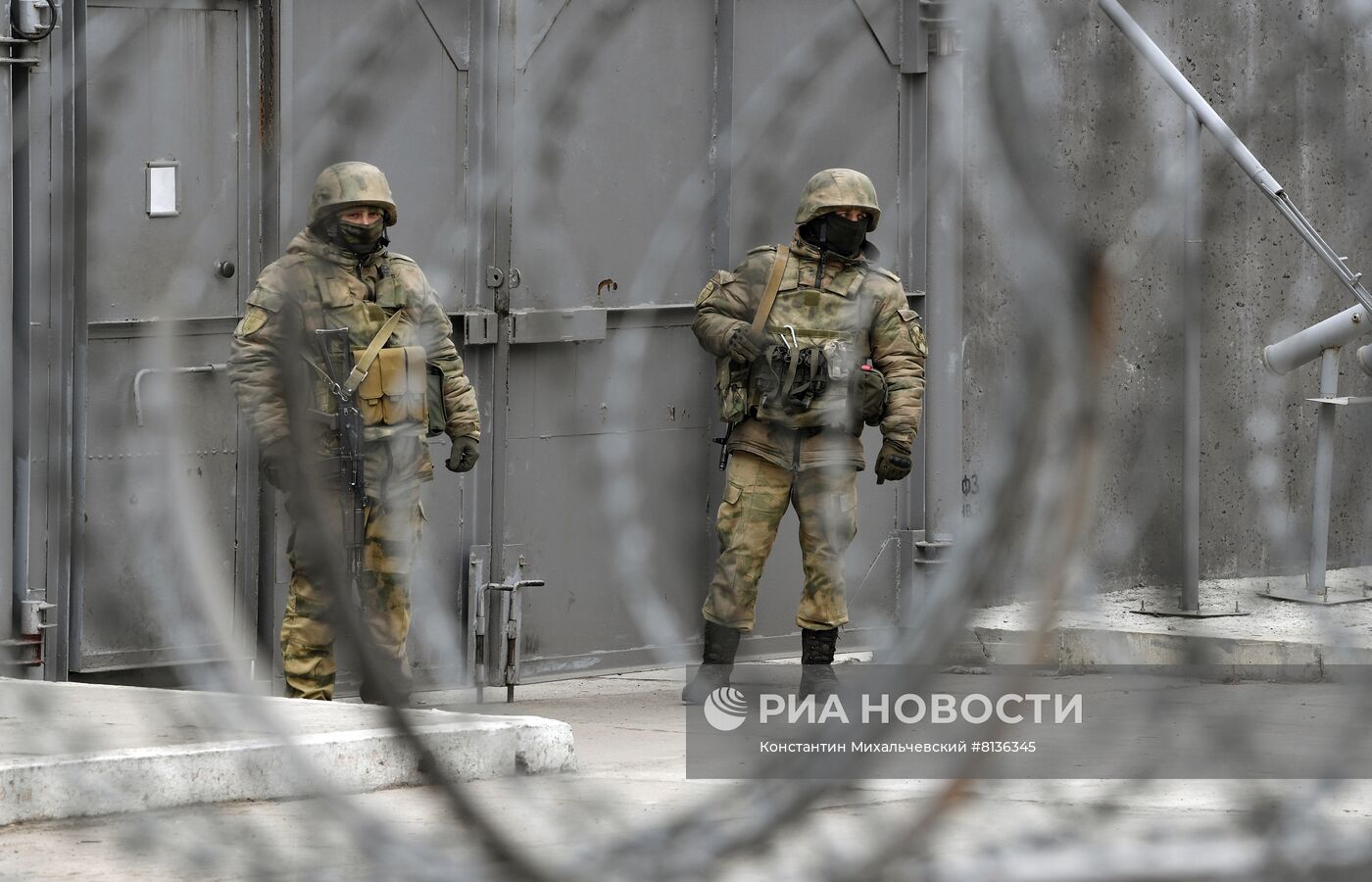 Запорожская АЭС находится под контролем российских военных