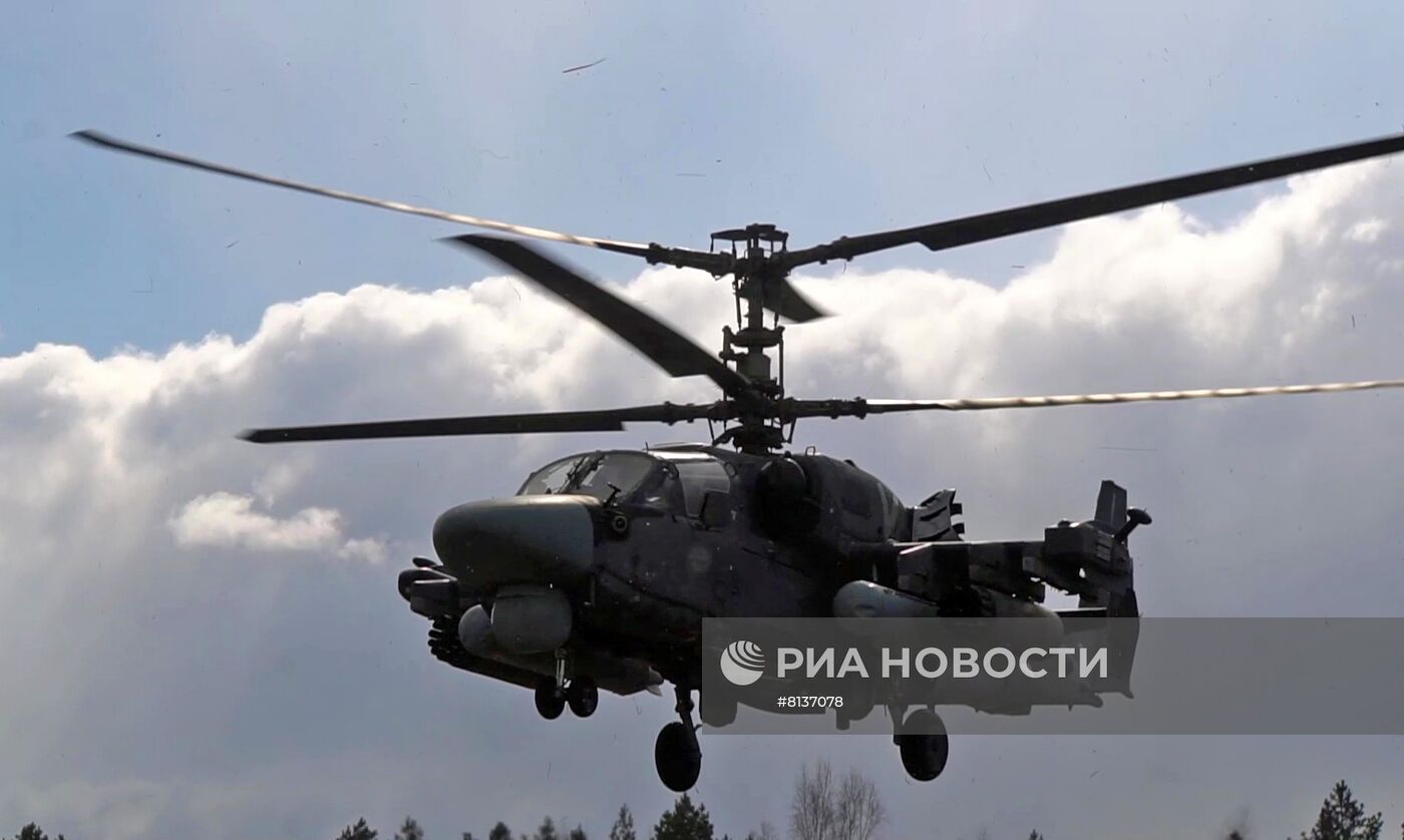 Уничтожение ударными вертолетами России объектов на Украине