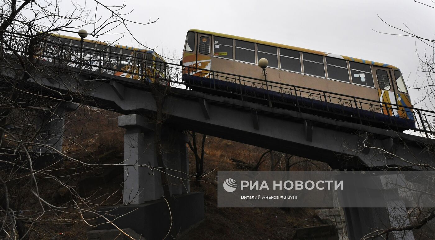 Работа фуникулера во Владивостоке