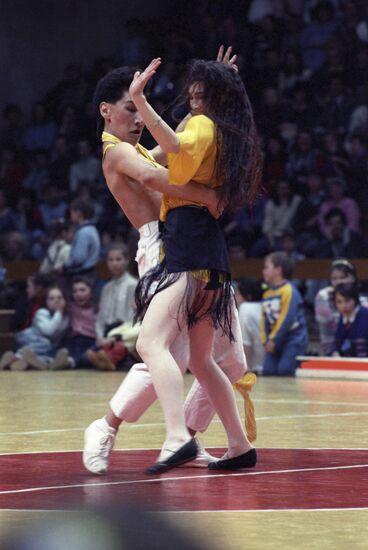 Всесоюзный конкурс исполнителей ламбады