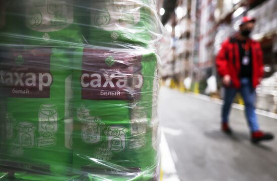 Работа распределительного центра компании "Магнит" в Краснодаре