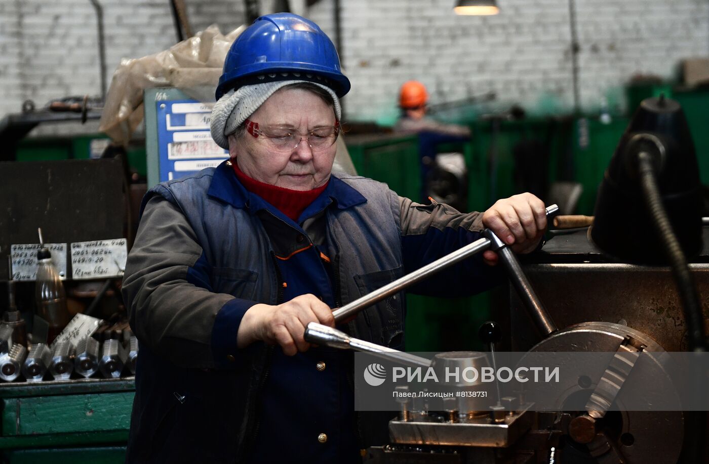 Уральский завод химического машиностроения в Екатеринбурге