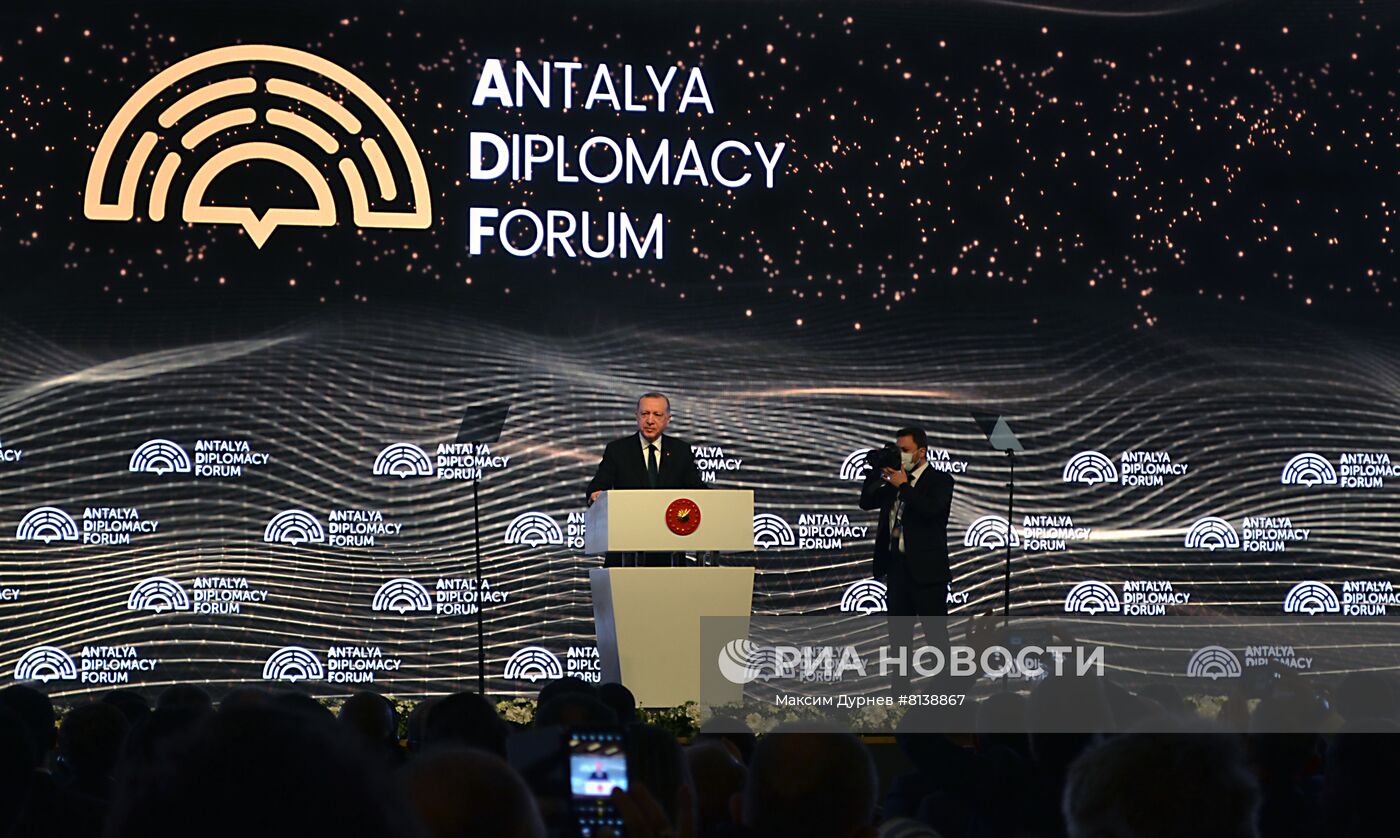 Международный Дипломатический форум в Анталье. День первый