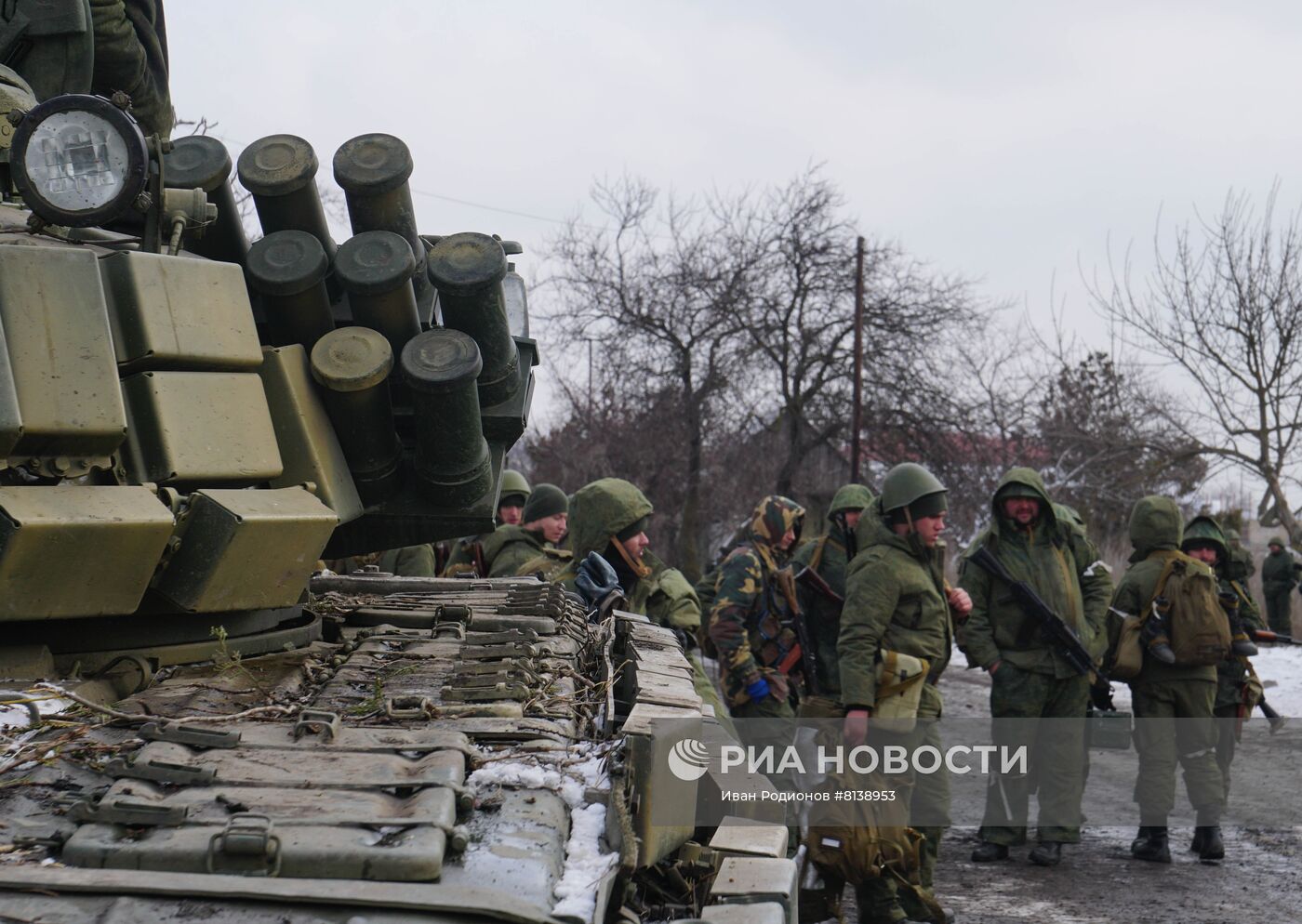 На окраинах Мариуполя продолжается спецоперация Народной милиции ДНР