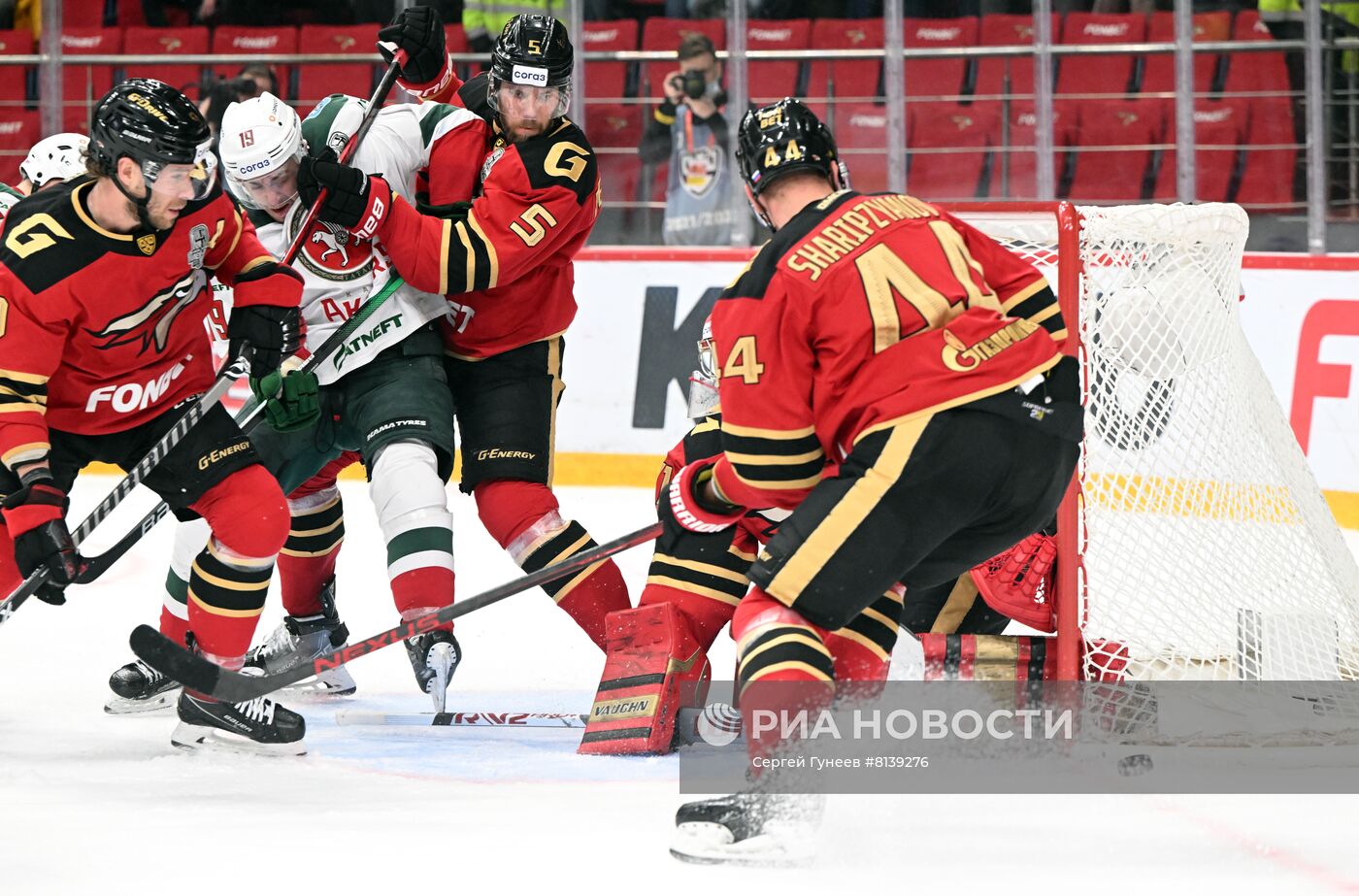 Хоккей. КХЛ. Матч "Авангард" - "Ак Барс"