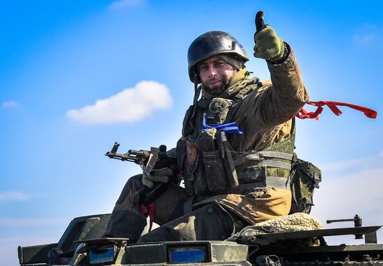 Над Волновахой поднят флаг ДНР