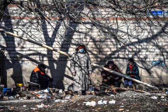 Над Волновахой поднят флаг ДНР