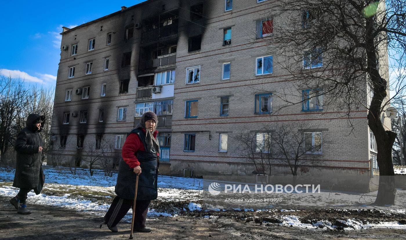 Над Волновахой поднят флаг ДНР