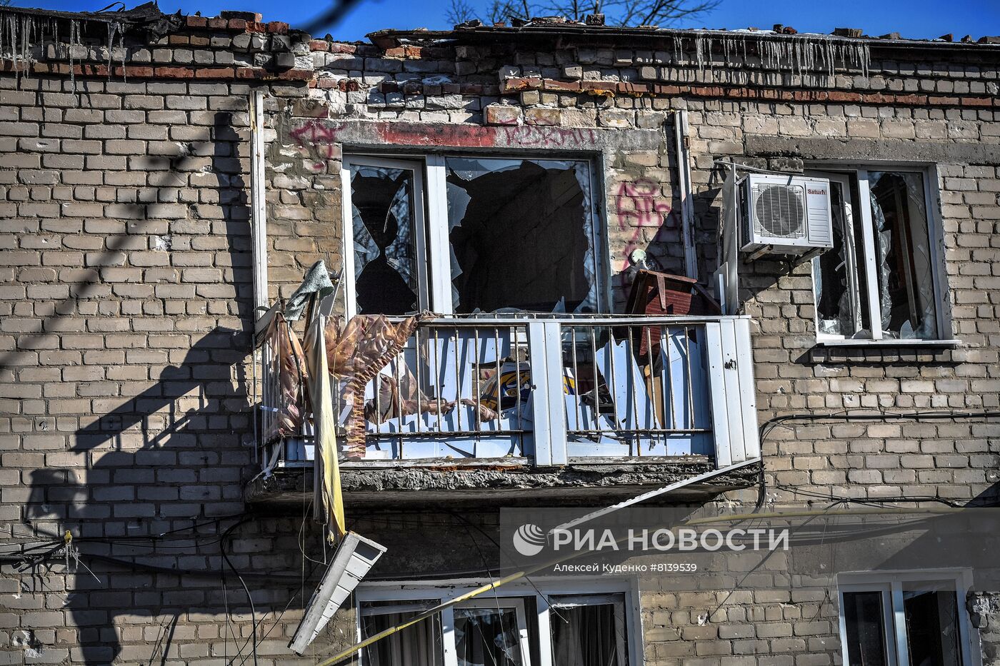 Над Волновахой поднят флаг ДНР