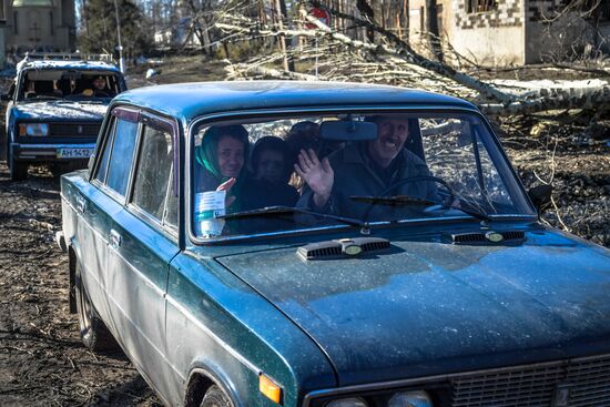 Над Волновахой поднят флаг ДНР