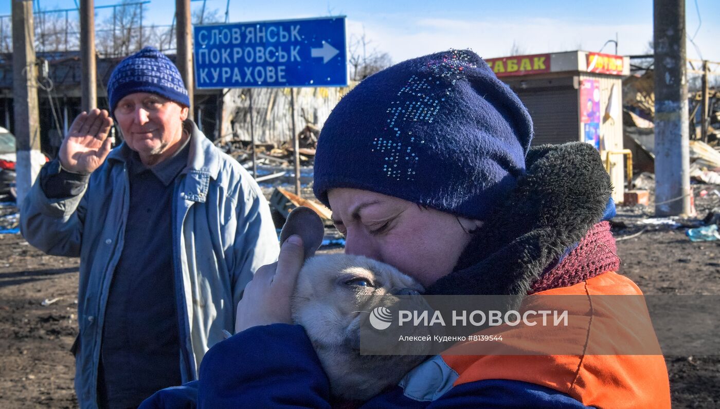 Над Волновахой поднят флаг ДНР