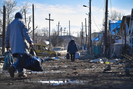 Над Волновахой поднят флаг ДНР