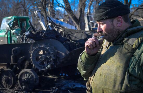 Над Волновахой поднят флаг ДНР