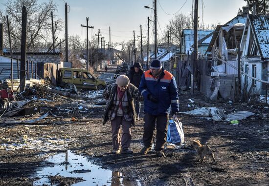 Над Волновахой поднят флаг ДНР