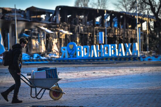 Над Волновахой поднят флаг ДНР