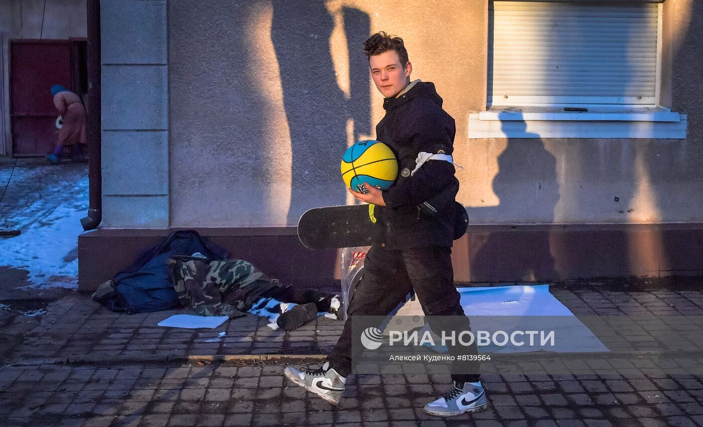 Над Волновахой поднят флаг ДНР