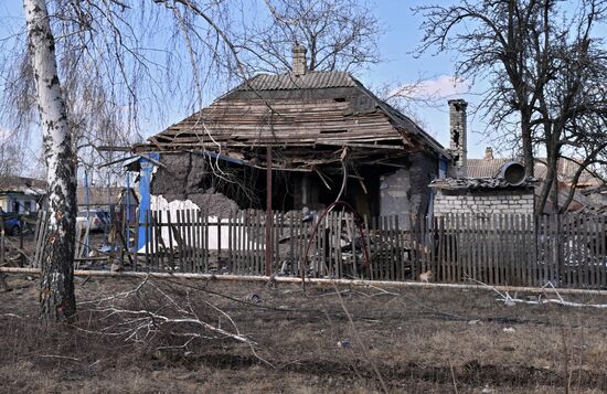 Над Волновахой поднят флаг ДНР