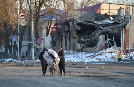Над Волновахой поднят флаг ДНР