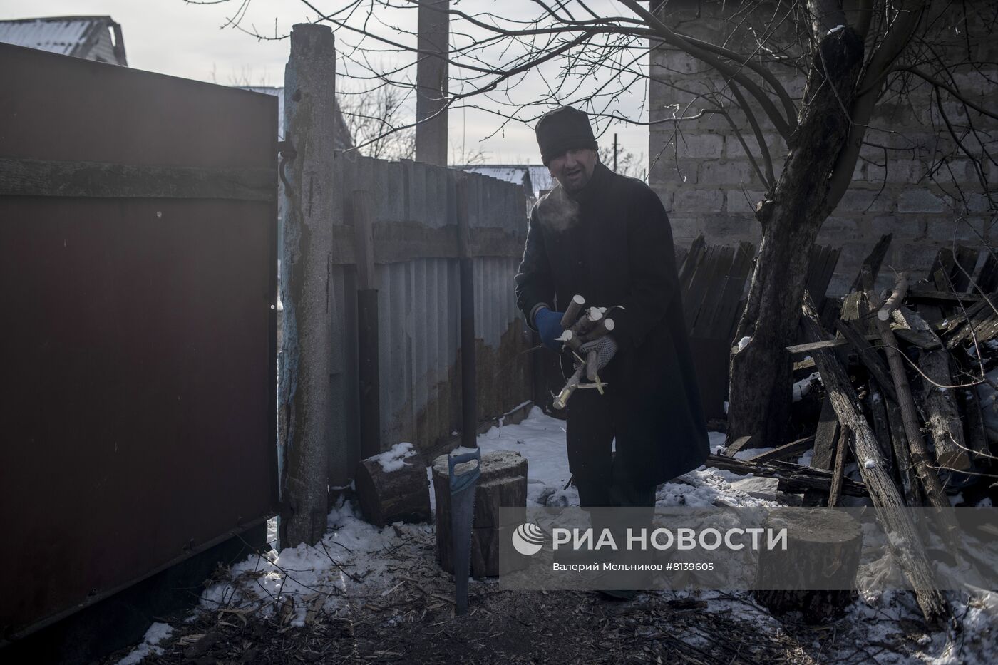 Мирная жизнь на освобожденных Народной милицией ЛНР территориях