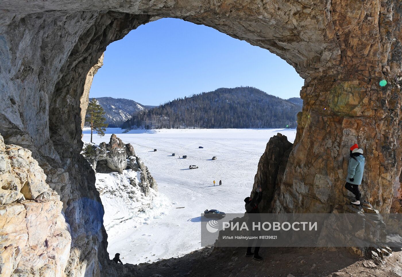 Отдых на Енисее в начале весны