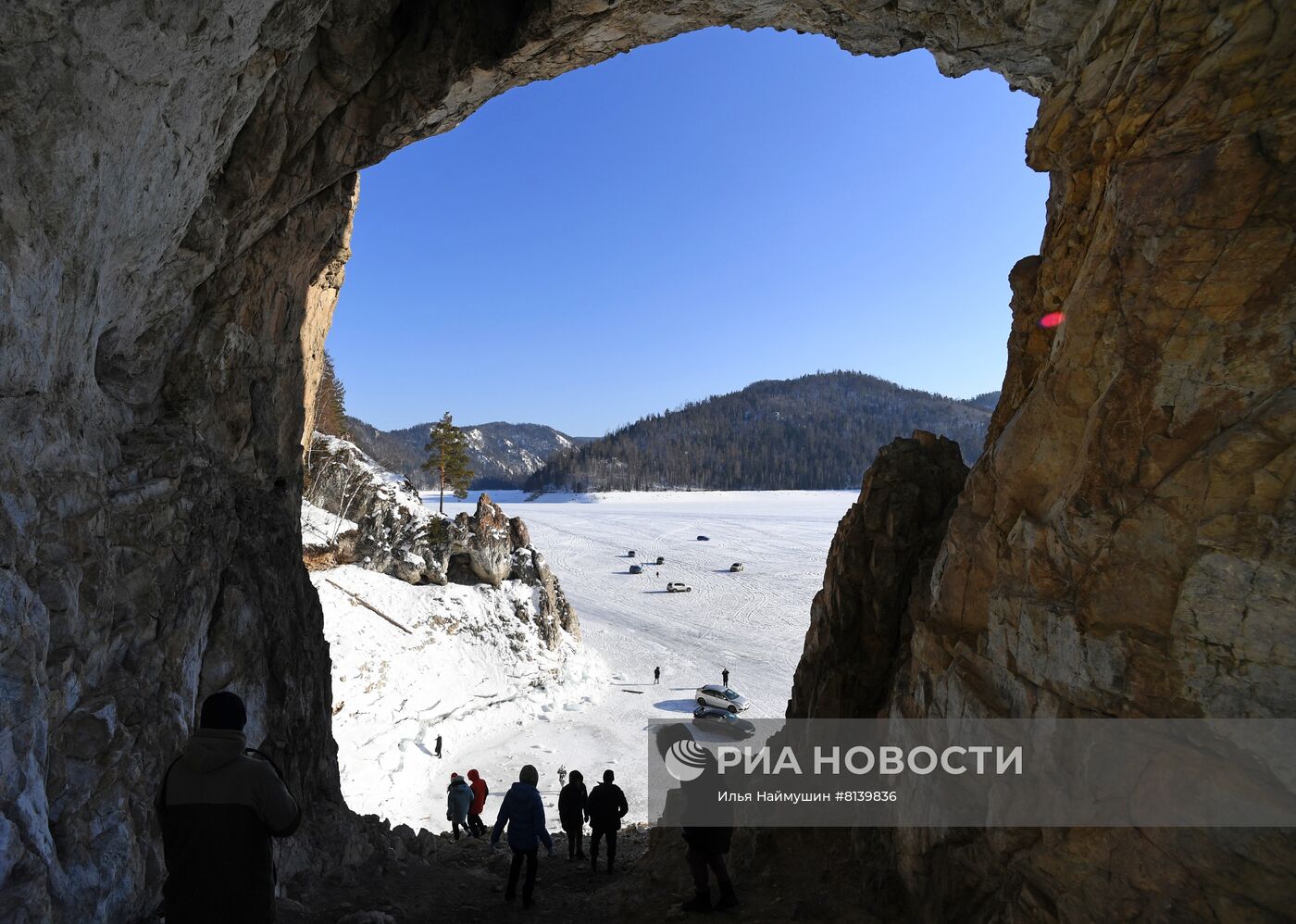 Отдых на Енисее в начале весны