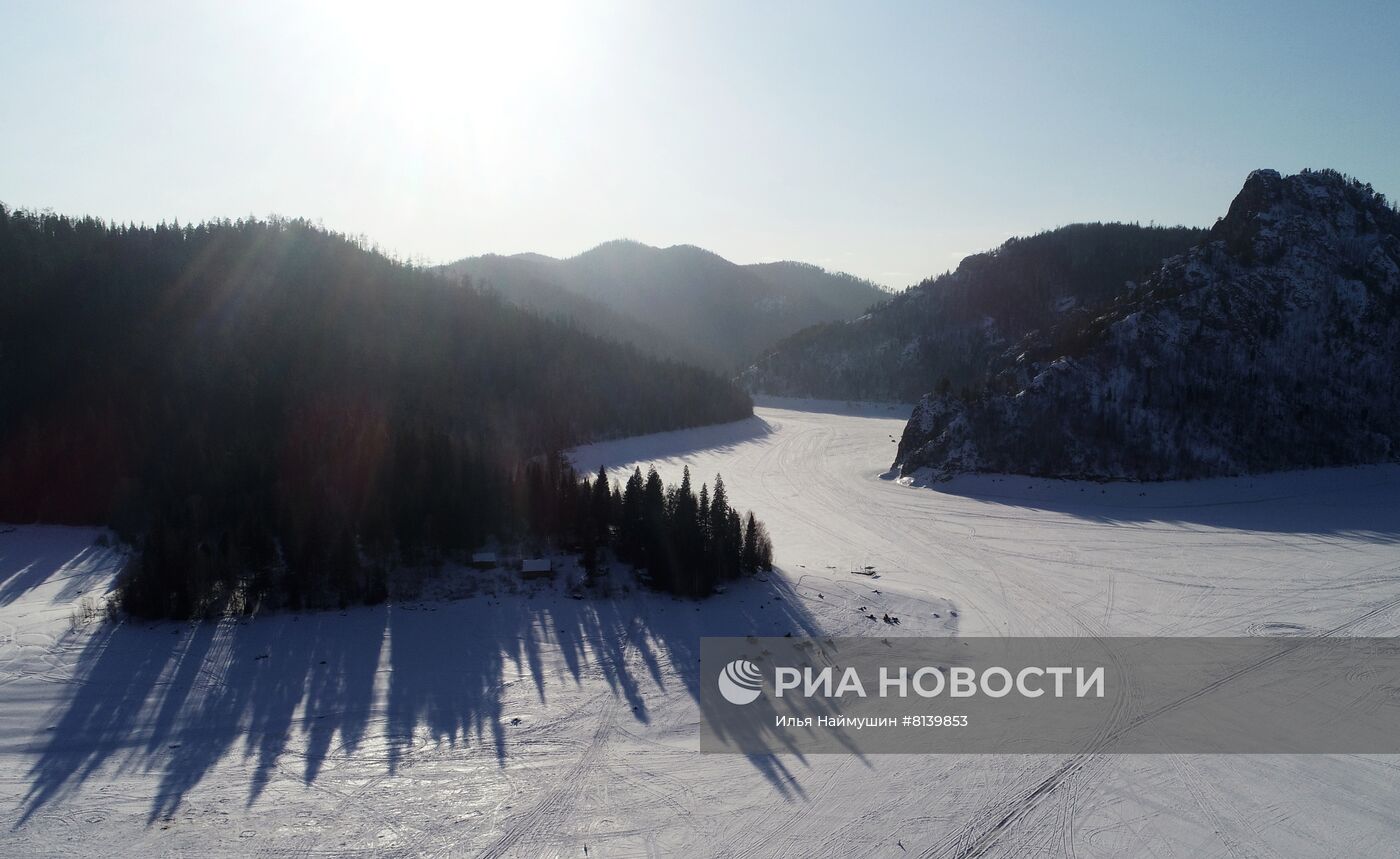 Отдых на Енисее в начале весны