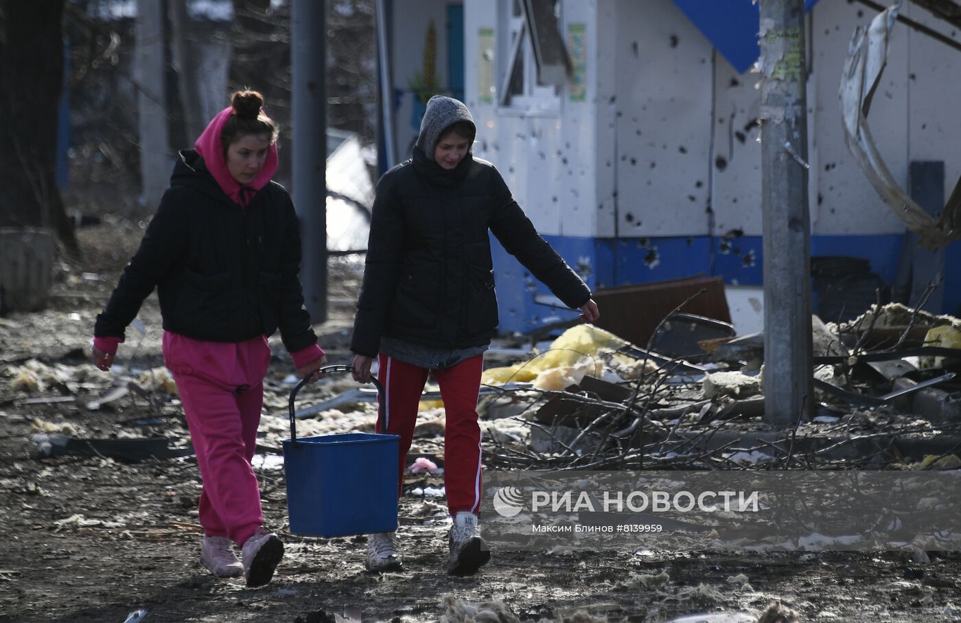 Налаживание мирной жизни в освобожденных населенных пунктах ДНР