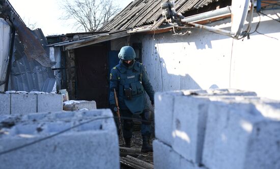 Налаживание мирной жизни в освобожденных населенных пунктах ДНР