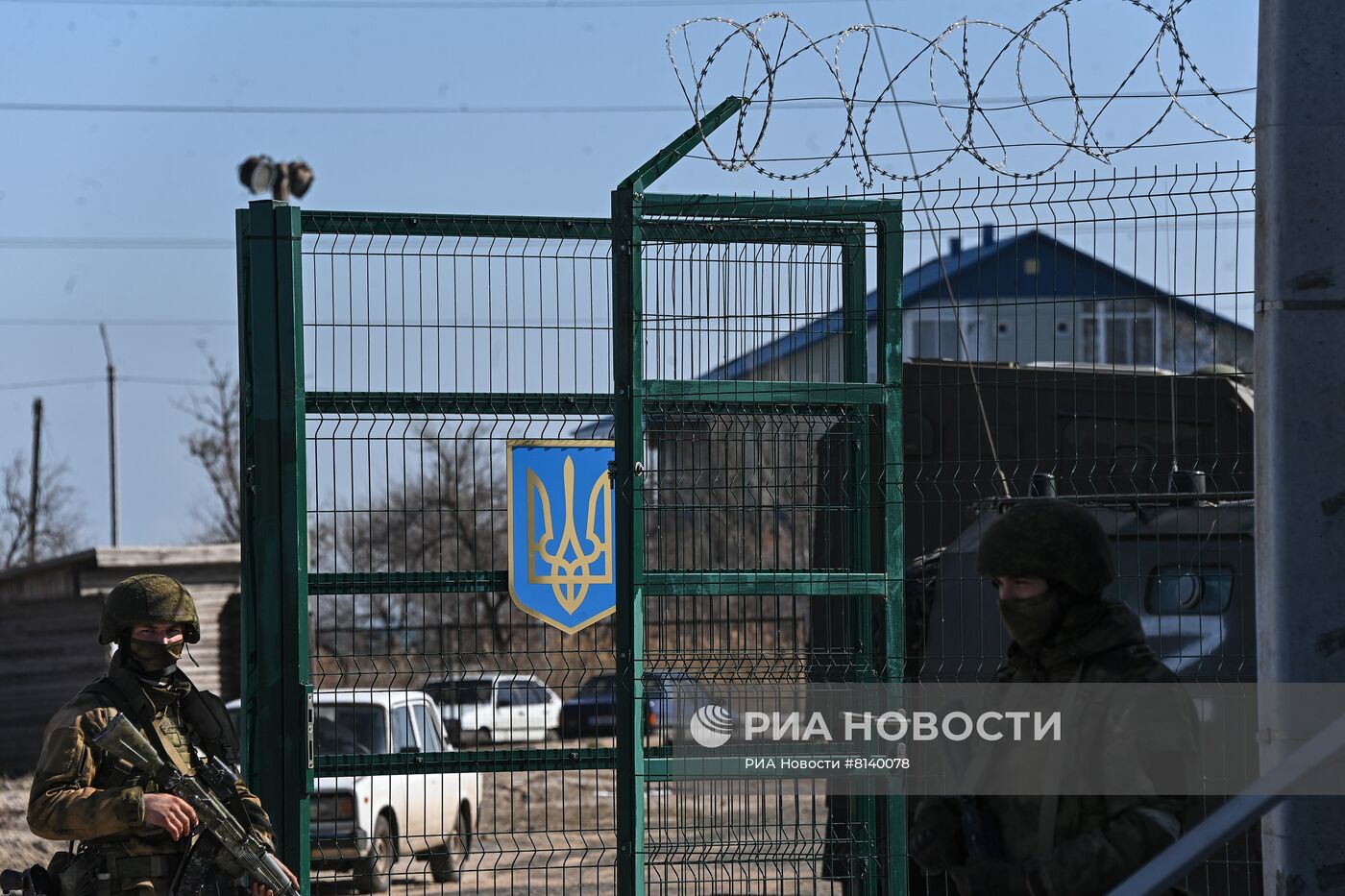 Российские военнослужащие взяли под контроль базу ВМС Украины в Бердянске