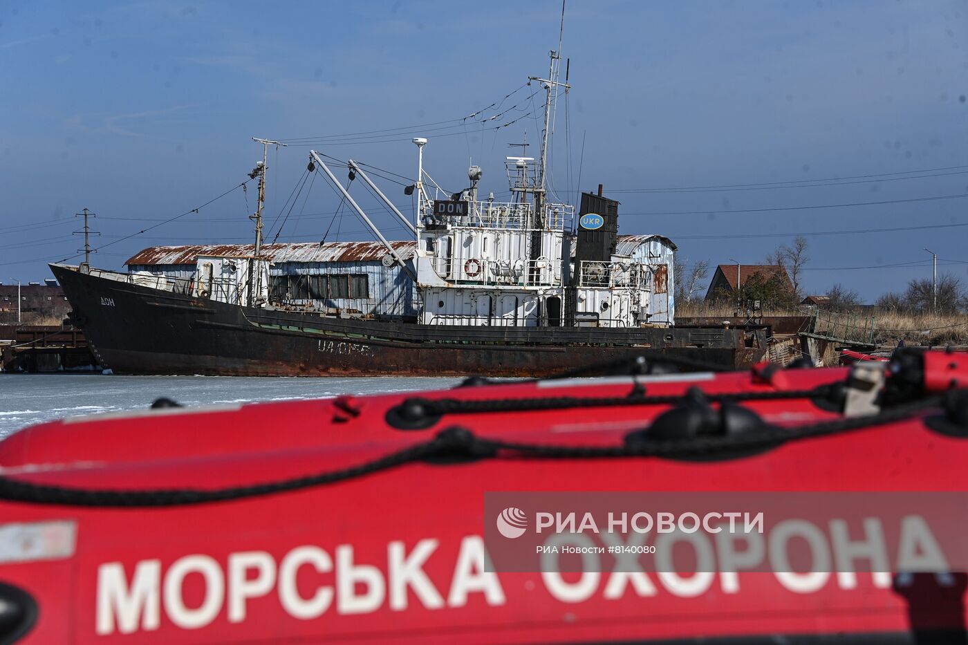 Российские военнослужащие взяли под контроль базу ВМС Украины в Бердянске