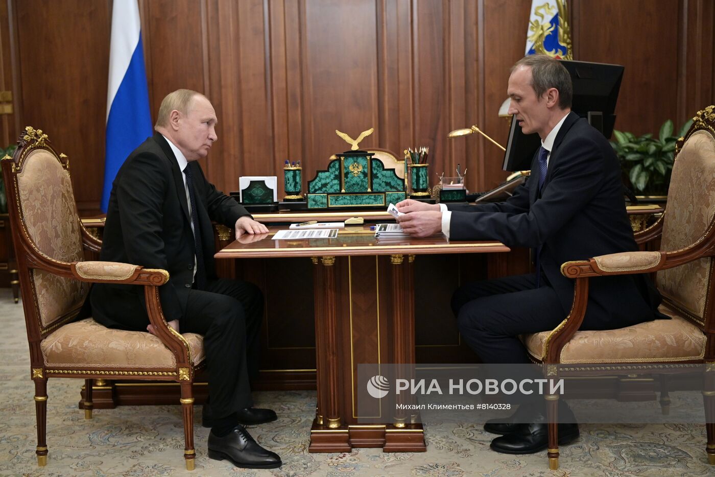 Президент РФ В. Путин встретился с вице-премьером РФ Д. Григоренко