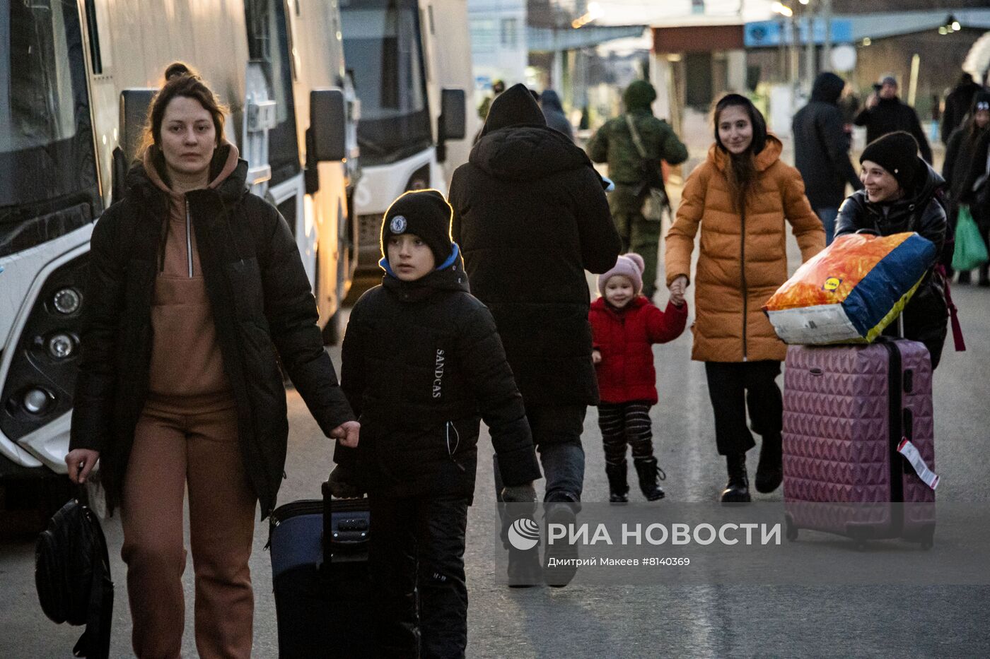 Эвакуация иностранных граждан из Херсонской области в Крым