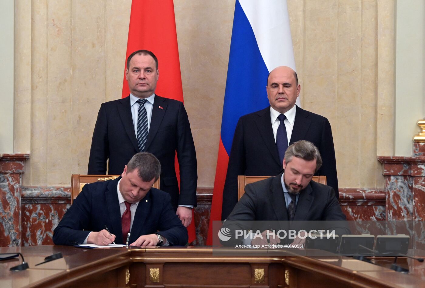 Премьер-министр РФ М. Мишустин провел переговоры с премьер-министром Белоруссии Р. Головченко 