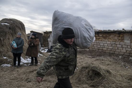 Гуманитарная помощь доставлена в села ЛНР