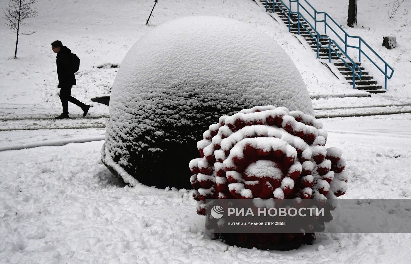 Снегопад во Владивостоке в начале весны