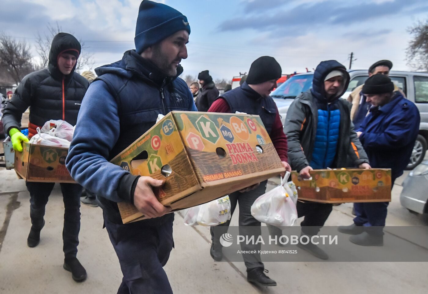 Общественная палата ДНР передала гумпомощь в пригороды Мариуполя