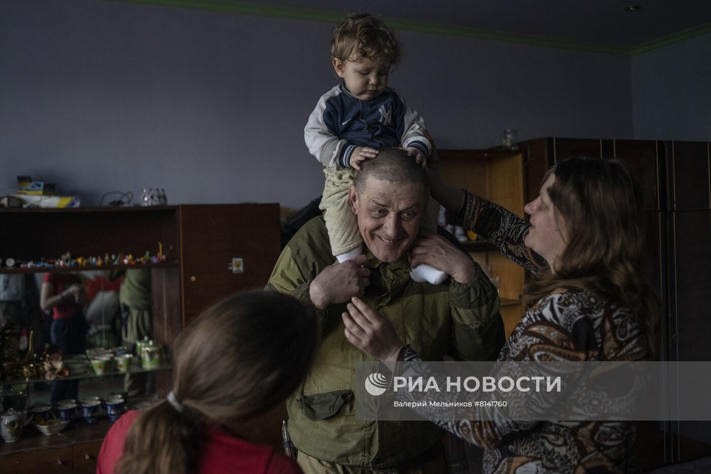 Воссоединение семьи на освобожденных Народной милицией ЛНР территориях